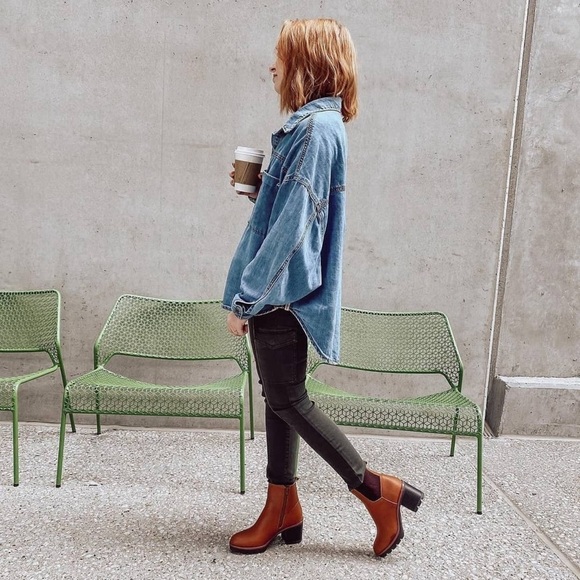 NATURALIZER VERNEY WATERPROOF LEATHER LUG BOOTS CIDER-SPICE - Picture 3 of 11